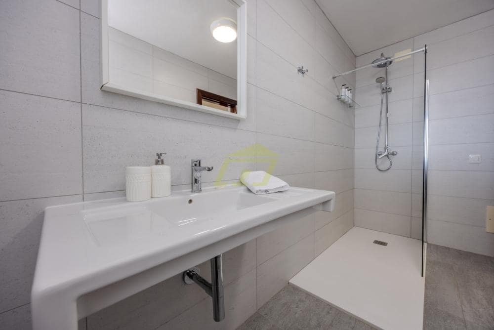 12 bedroom Villa for sale in Macher with pool - € 1,800,000 (Ref: 9494246)