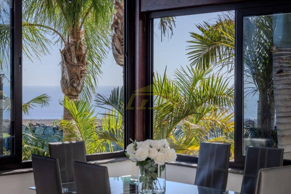 12 bedroom Villa for sale in Macher with pool - € 1,800,000 (Ref: 9494246)