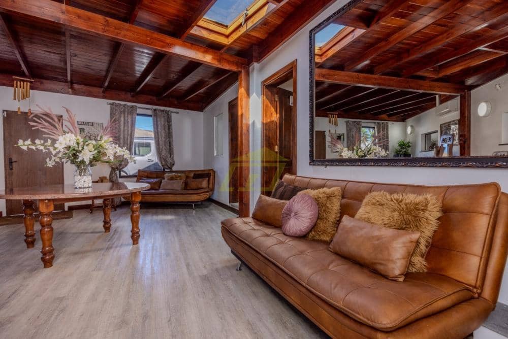 12 bedroom Villa for sale in Macher with pool - € 1,800,000 (Ref: 9494246)