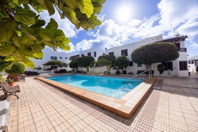 4 bedroom Villa for sale in Playa Honda, San Bartolomé with pool - € 522,000 (Ref: 9496788)