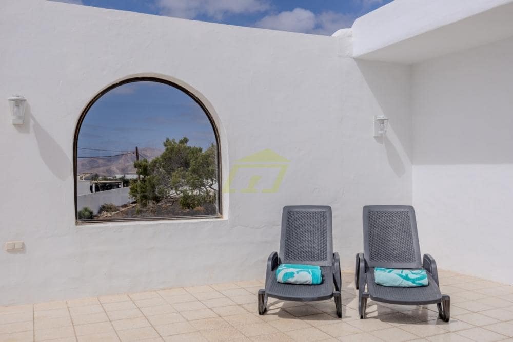 4 bedroom Villa for sale in Macher with pool - € 2,200,000 (Ref: 9501809)