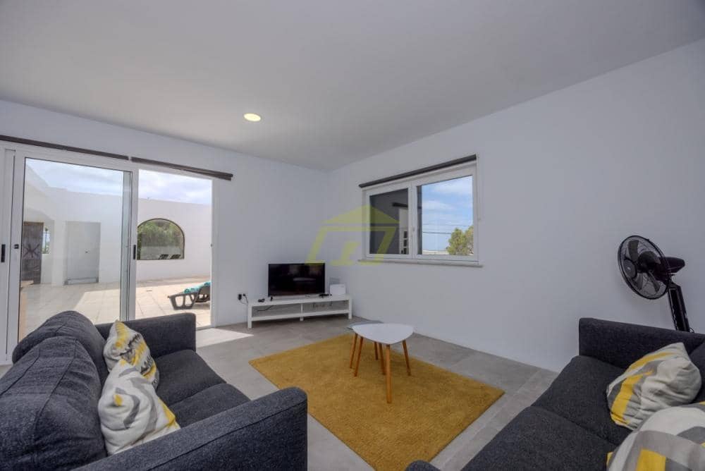 4 bedroom Villa for sale in Macher with pool - € 2,200,000 (Ref: 9501809)