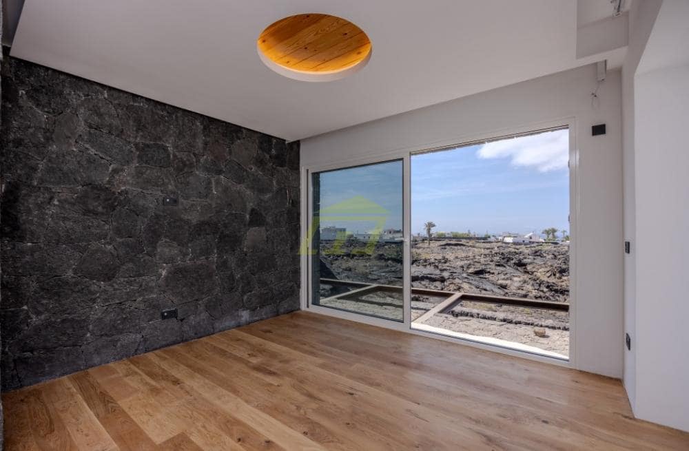 6 bedroom Villa for sale in Tahiche with pool - € 2,100,000 (Ref: 9503792)