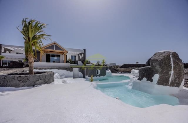 Chalet de 6 habitaciones en Tahiche, Teguise en venta con piscina - 2.100.000 € (Ref: 9503792)