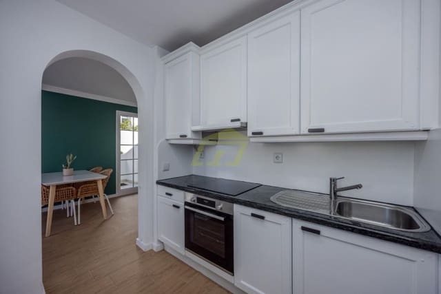 4 soveværelse Villa til salg i Puerto del Carmen, Tías - € 565.000 (Ref: 9503793)