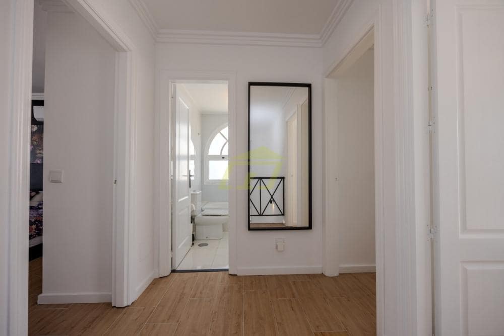 4 soveværelse Villa til salg i Puerto del Carmen - € 565.000 (Ref: 9503793)