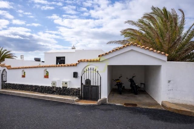 4 sovrum Villa till salu i Nazaret, Teguise med pool - 750 000 € (Ref: 9503794)