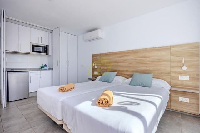 1 sypialnia Studio na sprzedaż w Puerto del Carmen, Tías z basenem - 155 000 € (Ref: 9503795)