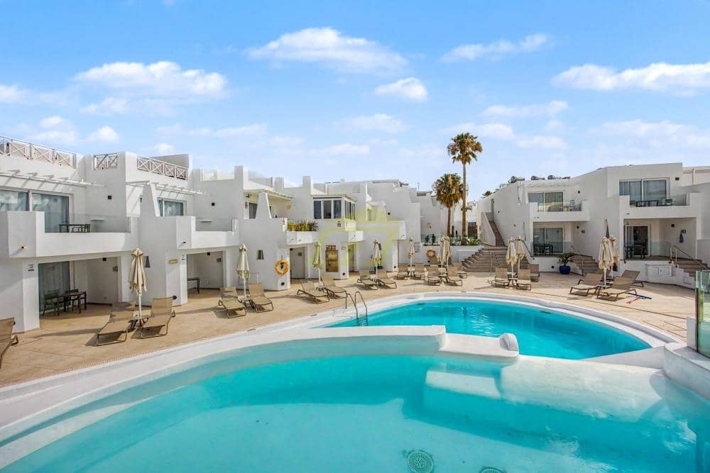 1 bedroom Studio for sale in Puerto del Carmen with pool - € 155,000 (Ref: 9503795)