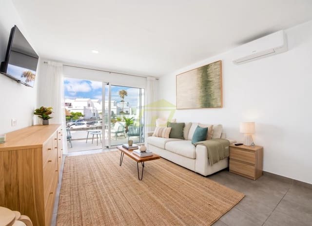 1 sovrum Studio till salu i Puerto del Carmen, Tías med pool - 155 000 € (Ref: 9503795)