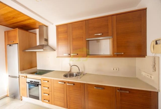 4 camera da letto Villa in vendita in Playa Blanca, Yaiza con piscina - 599.000 € (Rif: 9503797)