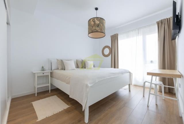 3 bedroom Villa for sale in Playa Blanca, Yaiza with pool - € 485,000 (Ref: 9508228)