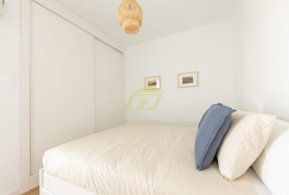 3 bedroom Villa for sale in Playa Blanca with pool - € 485,000 (Ref: 9508228)