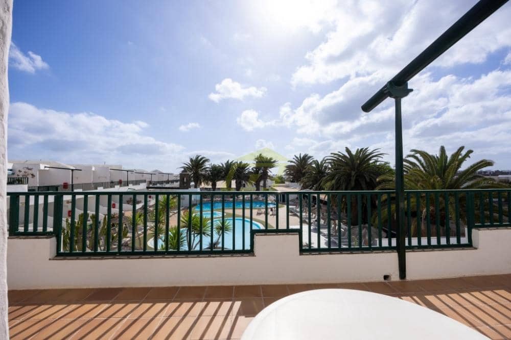 Apartamento de 1 habitación en Costa Teguise en venta con piscina - 190.000 € (Ref: 9508230)