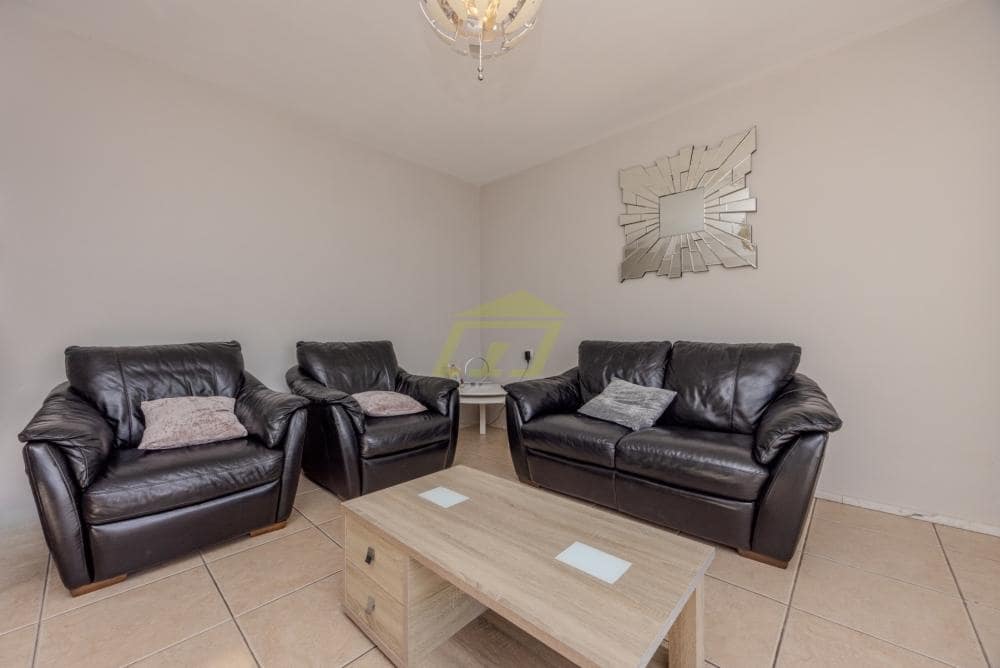 2 bedroom Apartment for sale in Puerto del Carmen - € 275,000 (Ref: 9511949)