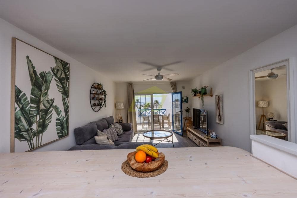 Apartamento de 1 habitación en Puerto del Carmen en venta con piscina - 245.000 € (Ref: 9511950)