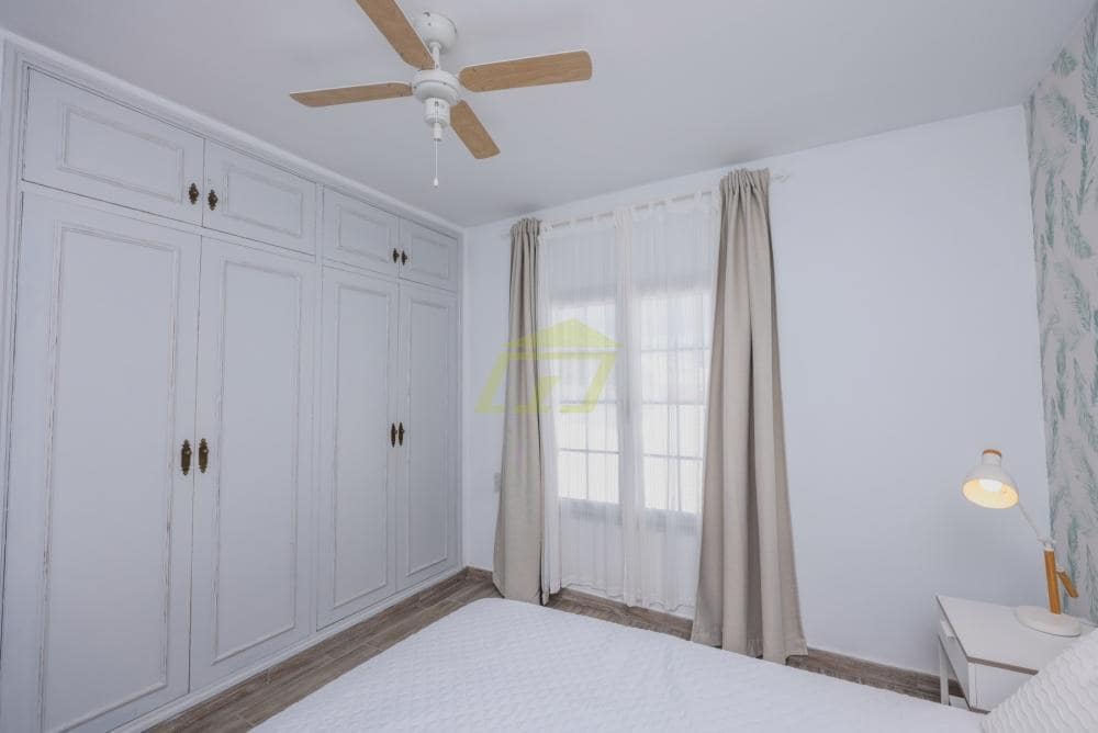 Apartamento de 1 habitación en Puerto del Carmen en venta con piscina - 245.000 € (Ref: 9511950)