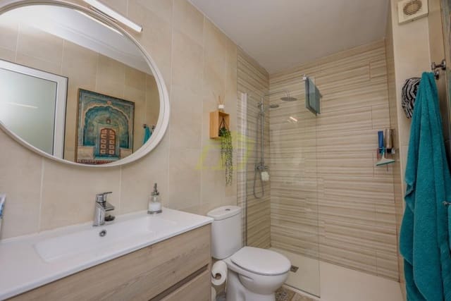 Apartamento de 1 habitación en Puerto del Carmen, Tías en venta con piscina - 245.000 € (Ref: 9511950)