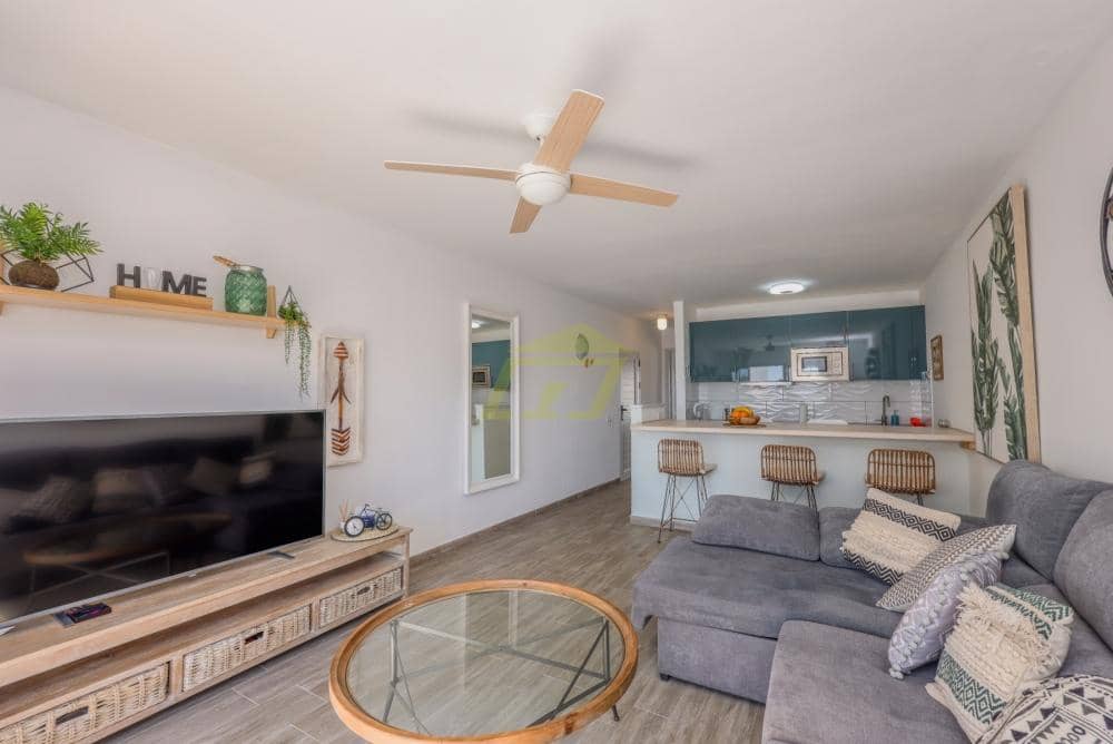 Apartamento de 1 habitación en Puerto del Carmen en venta con piscina - 245.000 € (Ref: 9511950)