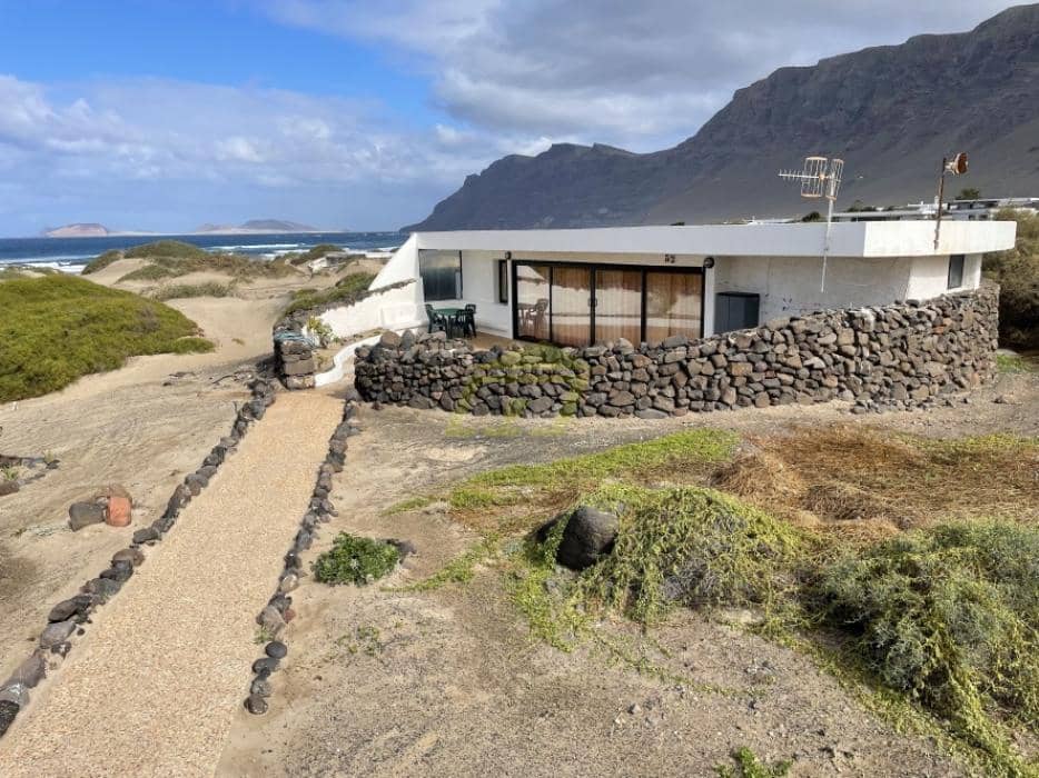 3 sovrum Bungalow till salu i Famara - 600 000 € (Ref: 9523909)