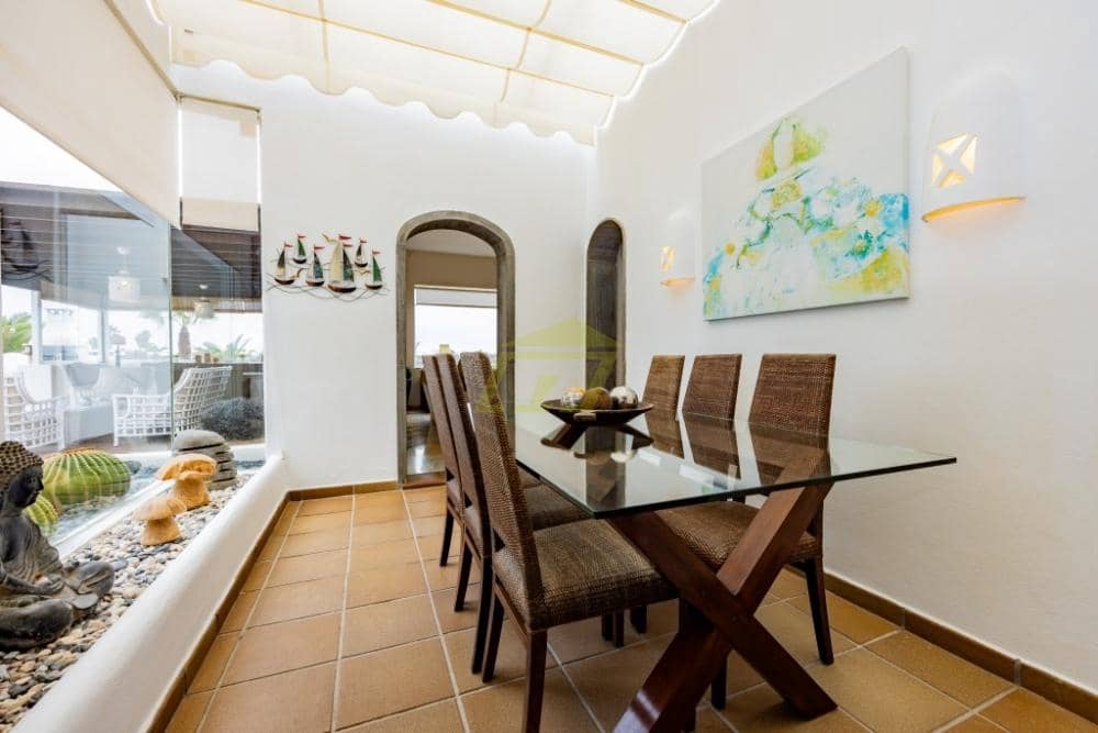 3 chambre Villa/Maison à vendre à Playa Blanca avec piscine - 689 000 € (Ref: 9523910)