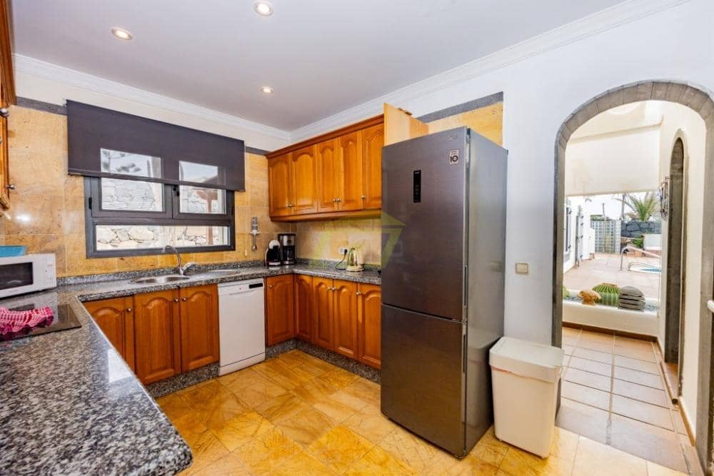 3 chambre Villa/Maison à vendre à Playa Blanca avec piscine - 689 000 € (Ref: 9523910)