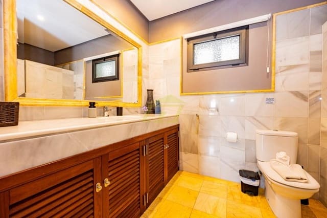 3 chambre Villa/Maison à vendre à Playa Blanca, Yaiza avec piscine - 689 000 € (Ref: 9523910)