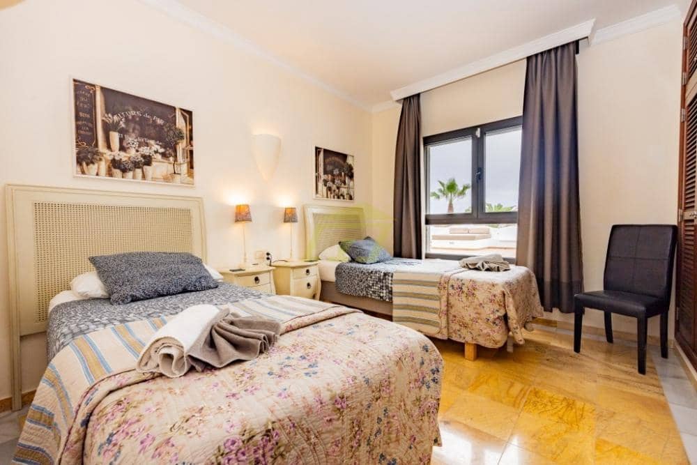 3 chambre Villa/Maison à vendre à Playa Blanca avec piscine - 689 000 € (Ref: 9523910)