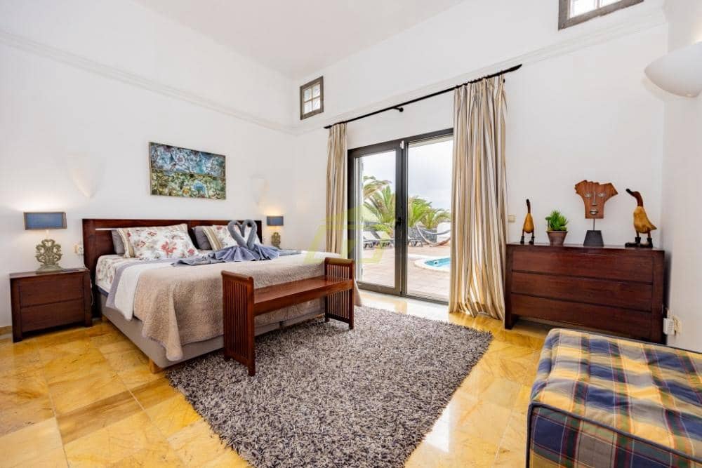 3 chambre Villa/Maison à vendre à Playa Blanca avec piscine - 689 000 € (Ref: 9523910)