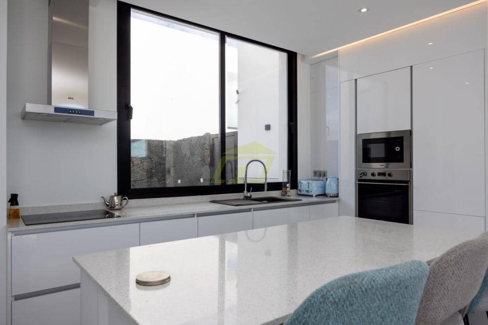 4 soveværelse Villa til salg i Tias med swimmingpool - € 795.000 (Ref: 9526052)