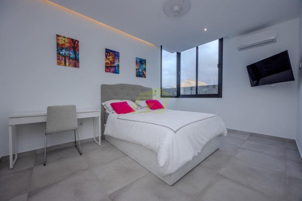 4 soveværelse Villa til salg i Tias med swimmingpool - € 795.000 (Ref: 9526052)