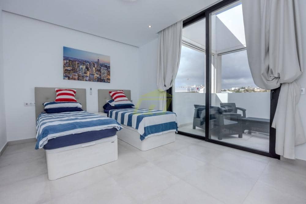 4 soveværelse Villa til salg i Tias med swimmingpool - € 795.000 (Ref: 9526052)