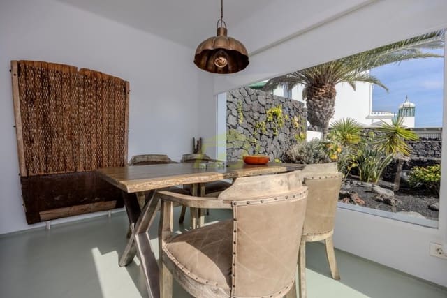 5 soveværelse Villa til salg i Charco del Palo, Haría - € 900.000 (Ref: 9529381)