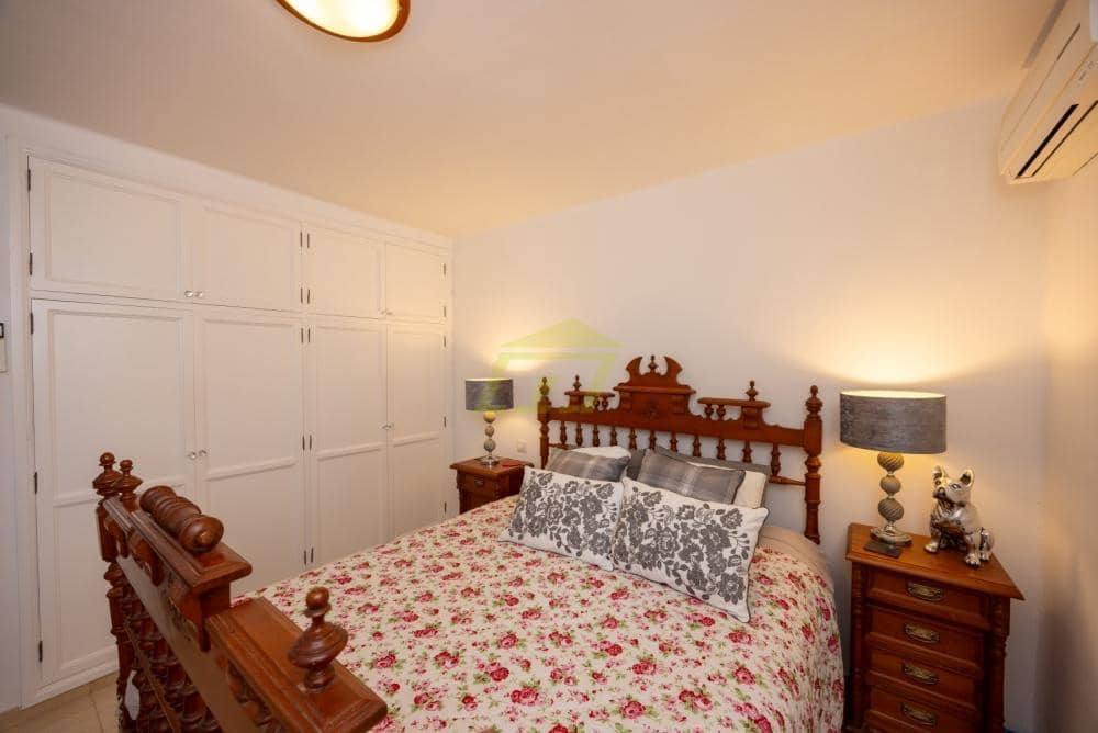 3 slaapkamer Bungalow te koop in Costa Teguise met zwembad - € 750.000 (Ref: 9535489)