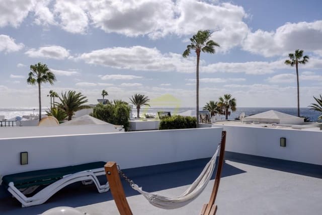 3 slaapkamer Bungalow te koop in Costa Teguise, Teguise met zwembad - € 750.000 (Ref: 9535489)