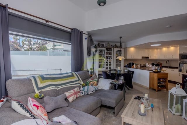 3 slaapkamer Bungalow te koop in Costa Teguise, Teguise met zwembad - € 750.000 (Ref: 9535489)