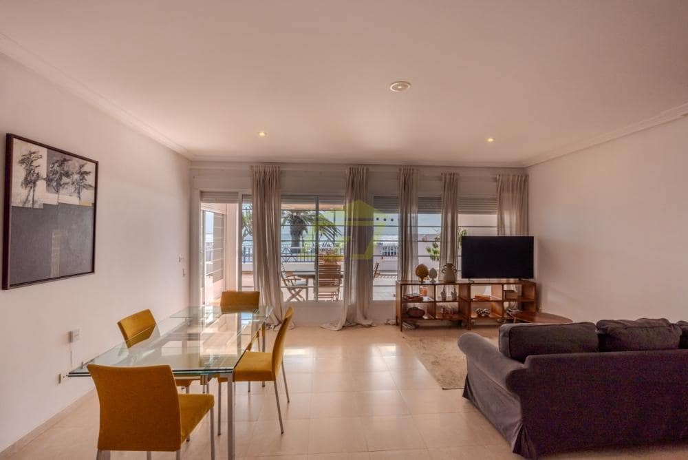 3 bedroom Apartment for sale in Puerto del Carmen with pool - € 795,000 (Ref: 9535490)