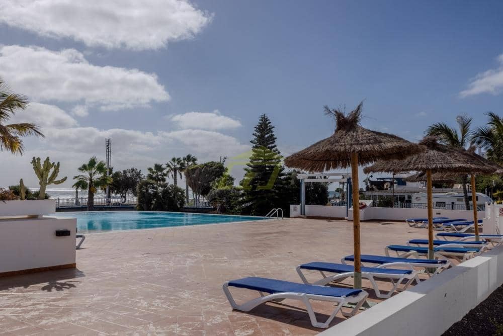 3 bedroom Apartment for sale in Puerto del Carmen with pool - € 795,000 (Ref: 9535490)