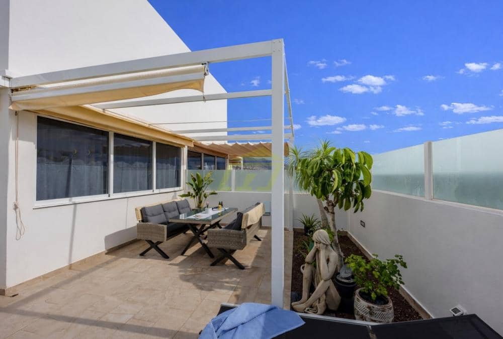 3 soveværelse Villa til salg i Playa Blanca med swimmingpool - € 475.000 (Ref: 9540718)