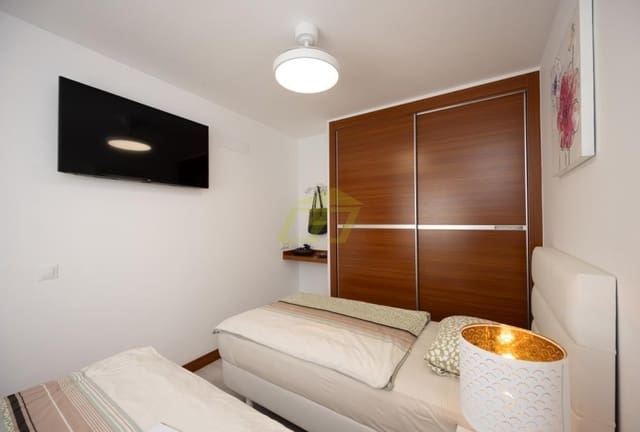 3 soveværelse Villa til salg i Playa Blanca, Yaiza med swimmingpool - € 475.000 (Ref: 9540718)