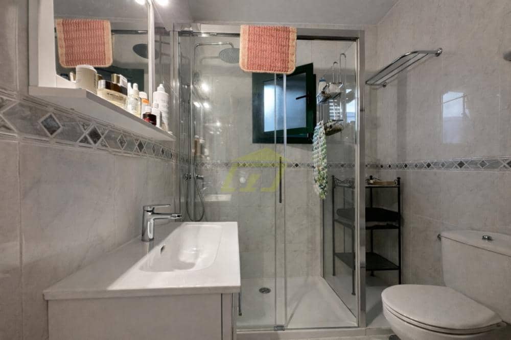 2 chambre Appartement à vendre à Puerto del Carmen - 285 000 € (Ref: 9547501)