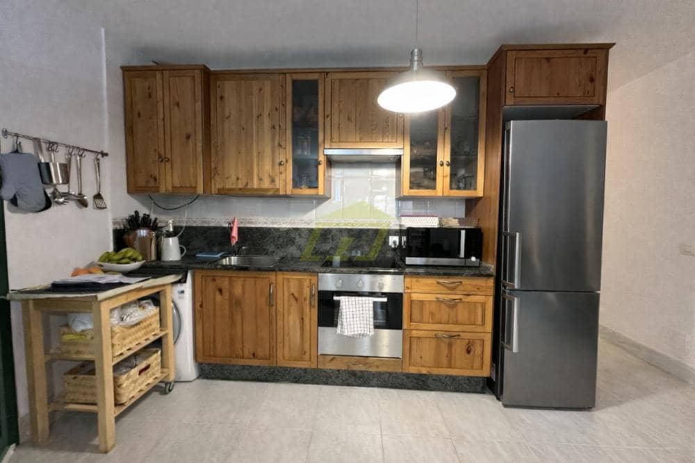 2 chambre Appartement à vendre à Puerto del Carmen - 285 000 € (Ref: 9547501)