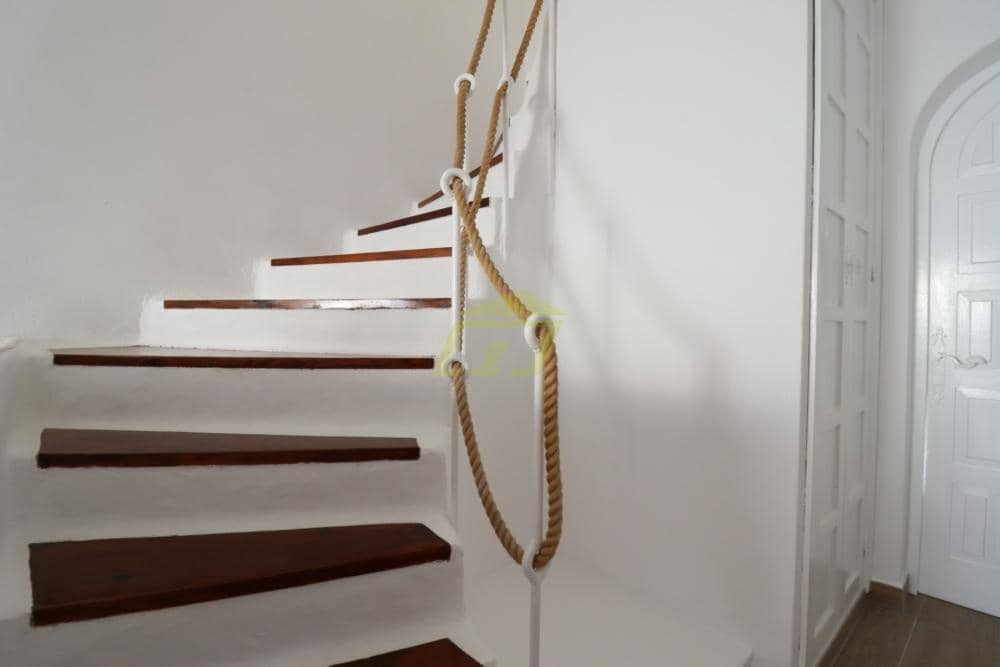 Chalet de 1 habitación en Puerto del Carmen en venta - 249.000 € (Ref: 9547502)