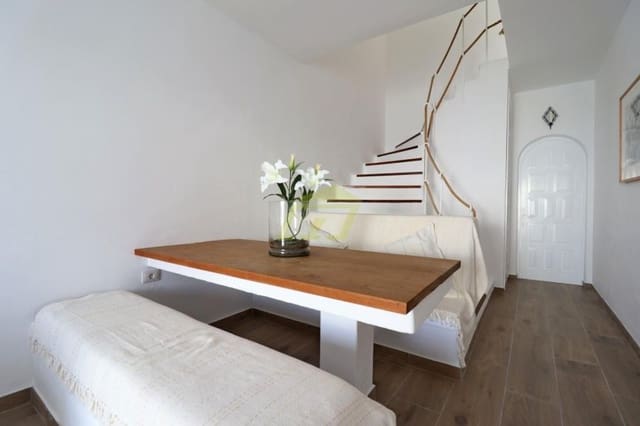 Chalet de 1 habitación en Puerto del Carmen, Tías en venta - 249.000 € (Ref: 9547502)