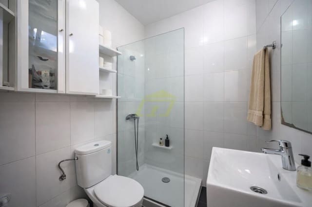 2 chambre Appartement à vendre à Arrecife - 180 000 € (Ref: 9550560)