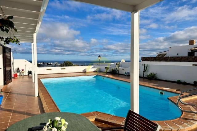 4 chambre Villa/Maison à vendre à Guime, San Bartolomé avec piscine - 650 000 € (Ref: 9554513)