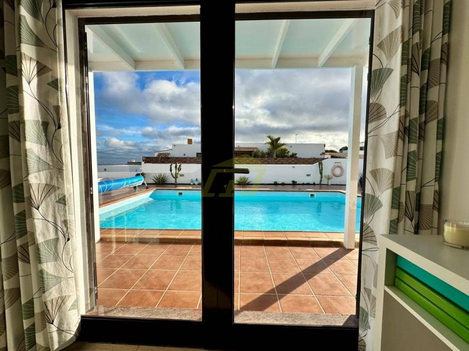 4 chambre Villa/Maison à vendre à Guime avec piscine - 650 000 € (Ref: 9554513)