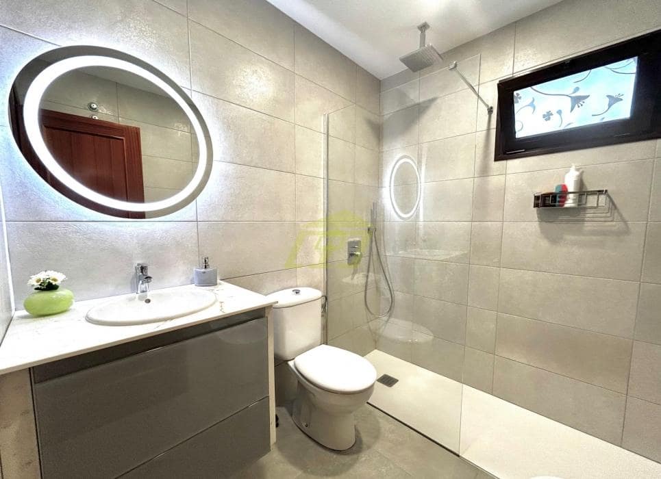 3 chambre Bungalow à vendre à Costa Teguise avec piscine - 450 000 € (Ref: 9554514)