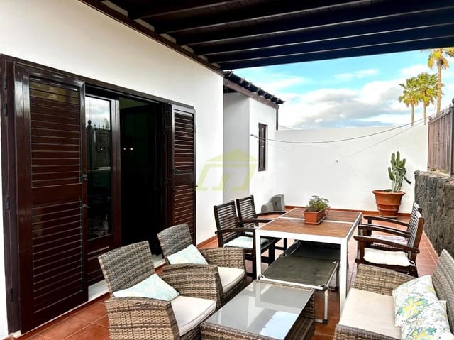 3 chambre Bungalow à vendre à Costa Teguise, Teguise avec piscine - 450 000 € (Ref: 9554514)