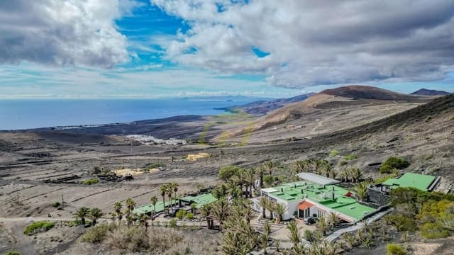 6 soverom Villa til salgs i La Asomada, Tías med svømmebasseng - € 2 350 000 (Ref: 9554516)